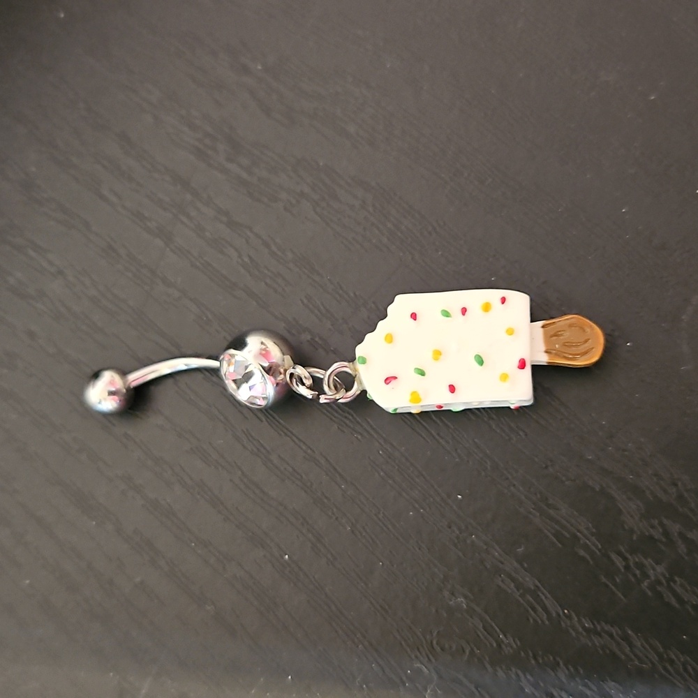 Belly‎ Ring